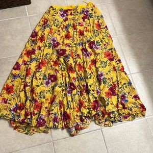 Tulle and batiste floral skirt